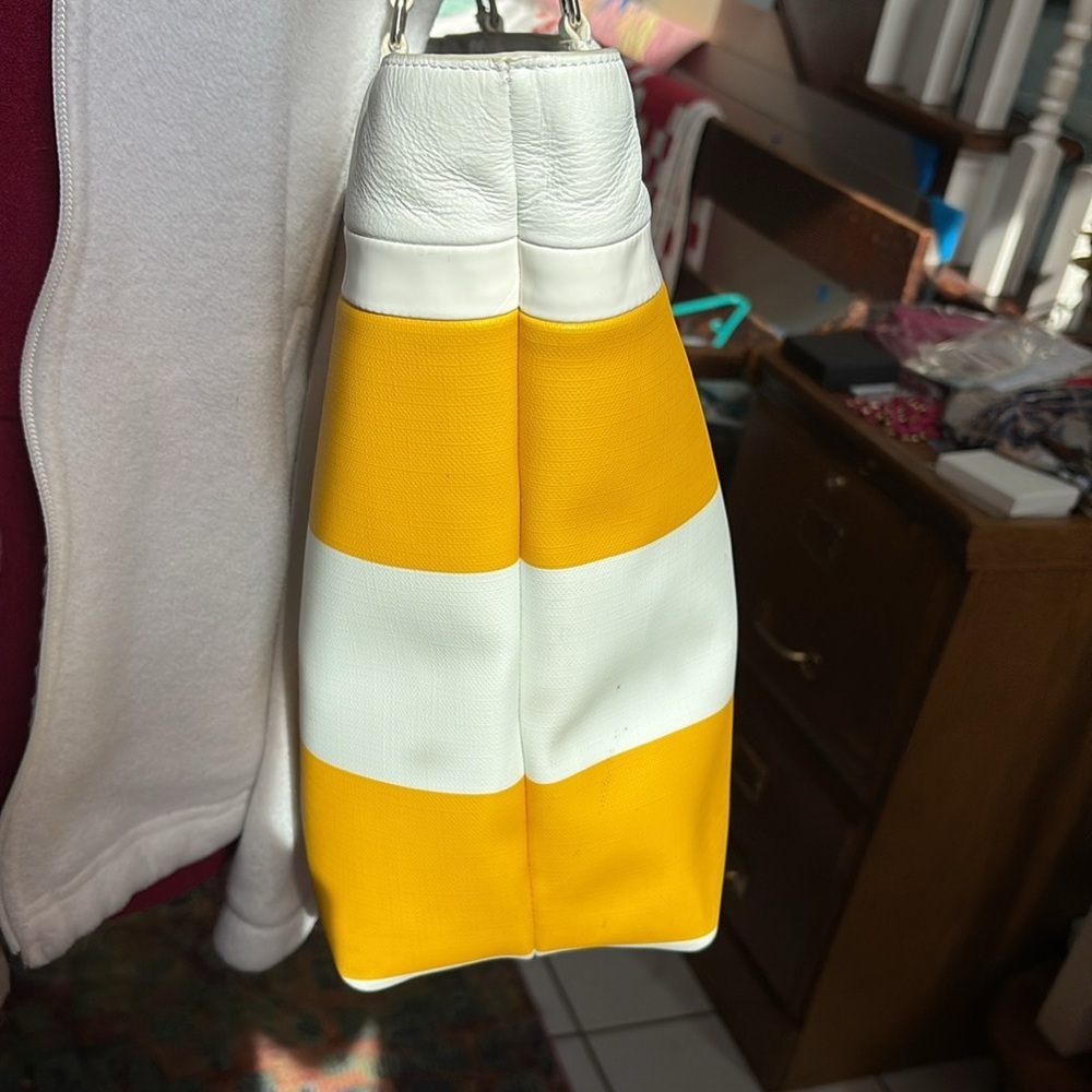 Coach  Tote  striped  yellow/white PVC   leather & patent leather trim
30511 EUC - Picture 5 of 17